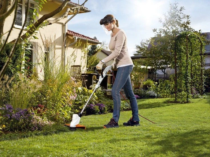 Stihl FSE 52 Electric Trimmer, Autocut 2-2 4 Stihl FSE 52 Electric Trimmer, Autocut 2-2 - Image 2