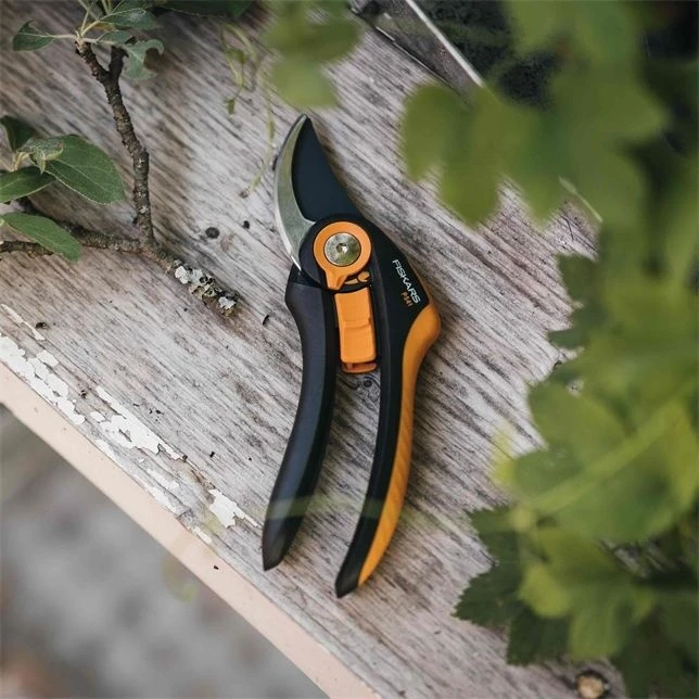 Fiskars Plus SmartFit Pruner Bypass P541 5 Fiskars Plus SmartFit Pruner Bypass P541 - Image 3
