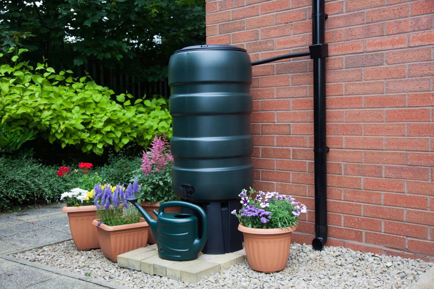 White Furze 150L Water Butt Set 4 White Furze 150L Water Butt Set - Image 2